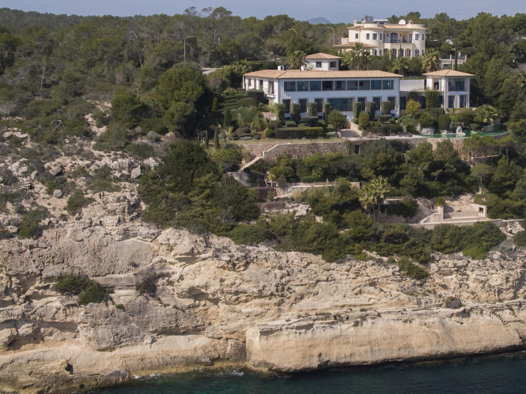 7 bedroom villa for sale in Balearic Islands, Mallorca, Cala Vinyes, Spain