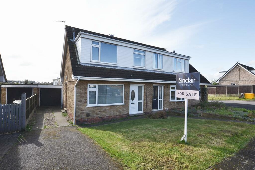 3 bedroom semidetached house for sale in Homefield Road, Sileby