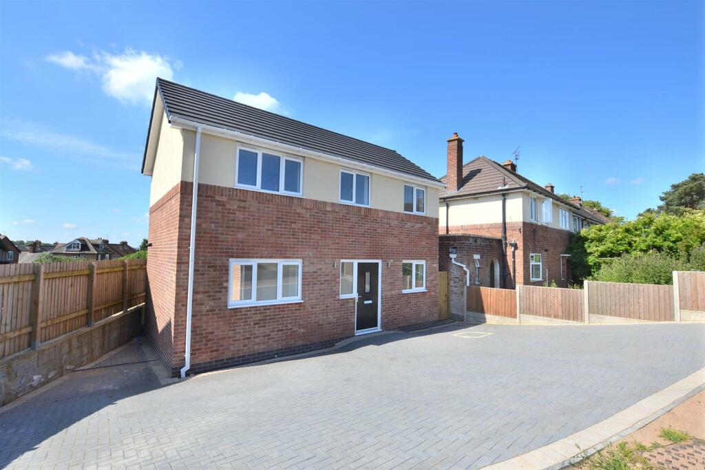 3 bedroom detached house for sale in Greedon Rise, Sileby