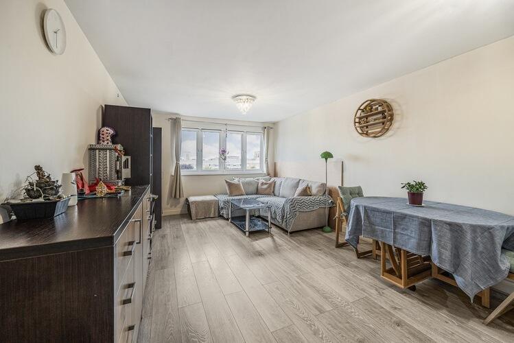 Main image of property: Blenheim Court, Maidenhead, Berkshire, SL6