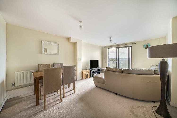 2 bedroom flat for sale in Streatham Place, Clapham, London, SW2