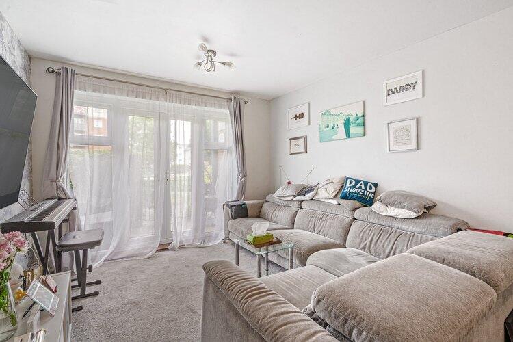 Main image of property: Noble House, High Wycombe, Buckinghamshire, HP11