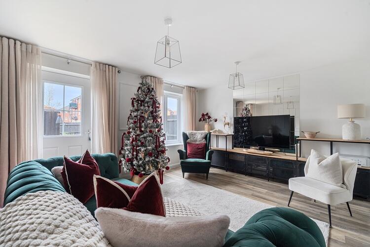 Main image of property: Eamer Crescent, Wokingham, Berkshire, RG41