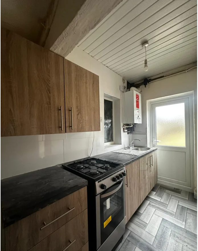 Additional property image - Blakeley Hall Road, Oldbury, West Midlands, B69