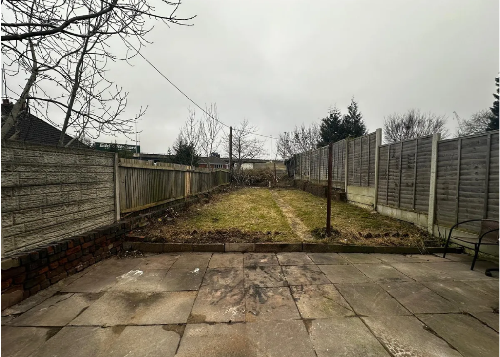 Additional property image - Blakeley Hall Road, Oldbury, West Midlands, B69