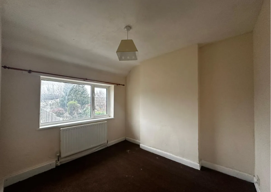 Additional property image - Blakeley Hall Road, Oldbury, West Midlands, B69