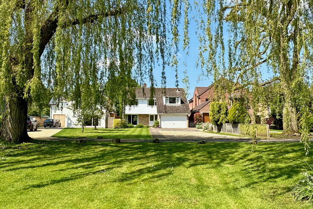 Main image of property: Chalmore Gardens, Wallingford