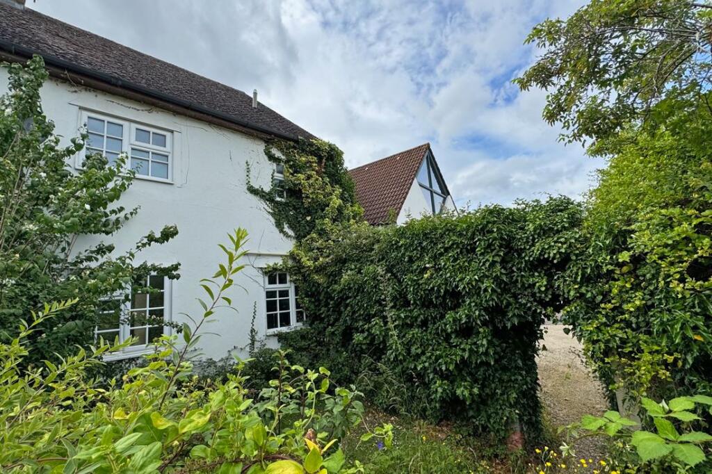 Main image of property: High Street, Sutton Courtenay