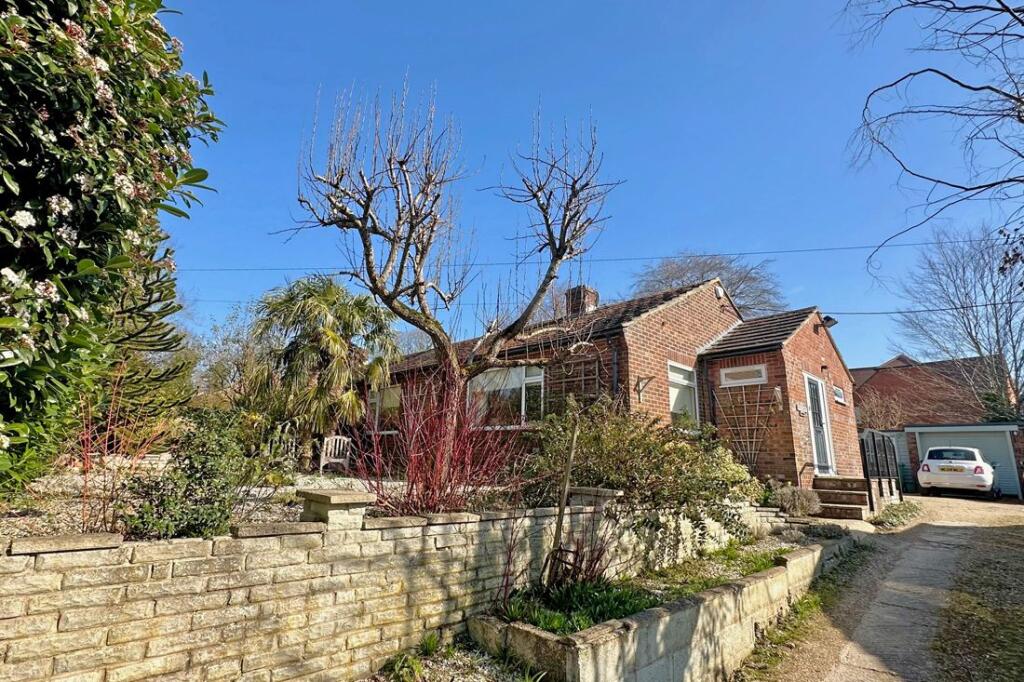 Main image of property: Bell Lane, Brightwell-cum-Sotwell, Wallingford, OX10 0QE