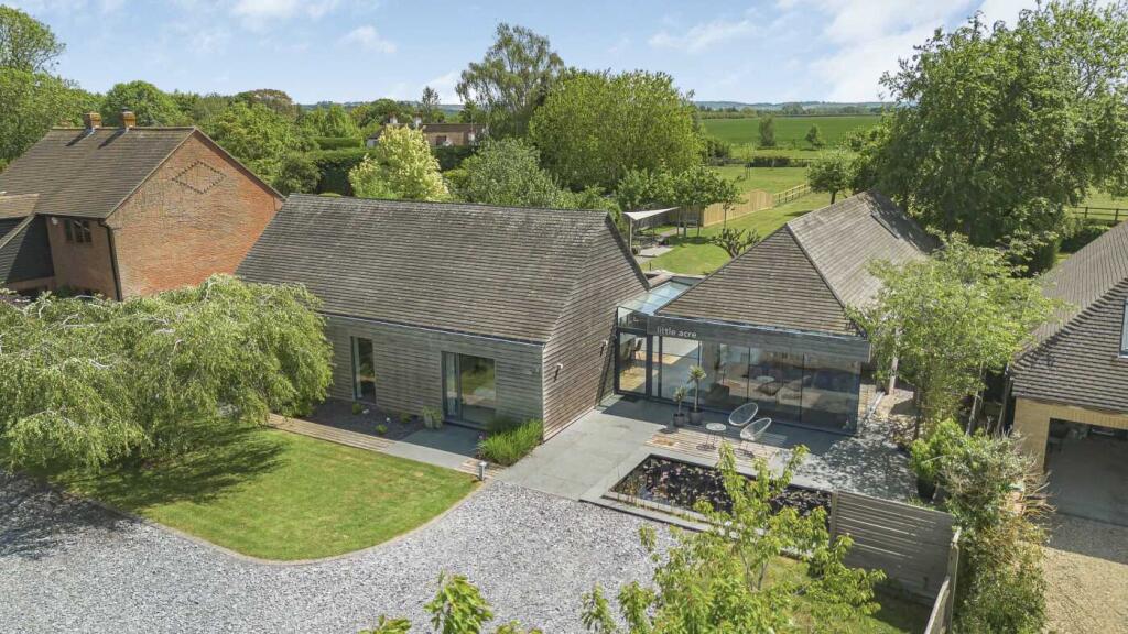 Main image of property: Roke, Wallingford, OX10 6JD