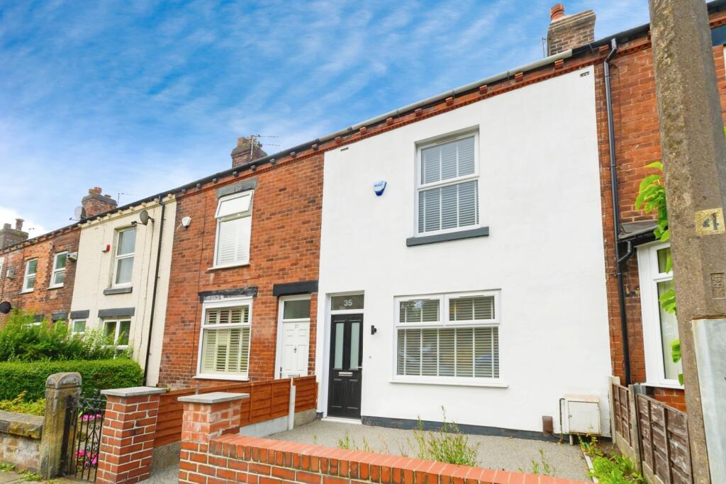 Main image of property: Old Clough Lane, Worsley, Manchester, Greater Manchester, M28