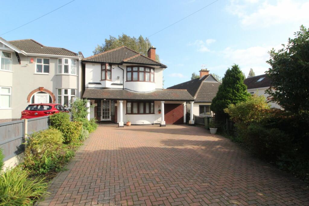 4 bedroom detached house for sale in Leicester Road, Glen Parva