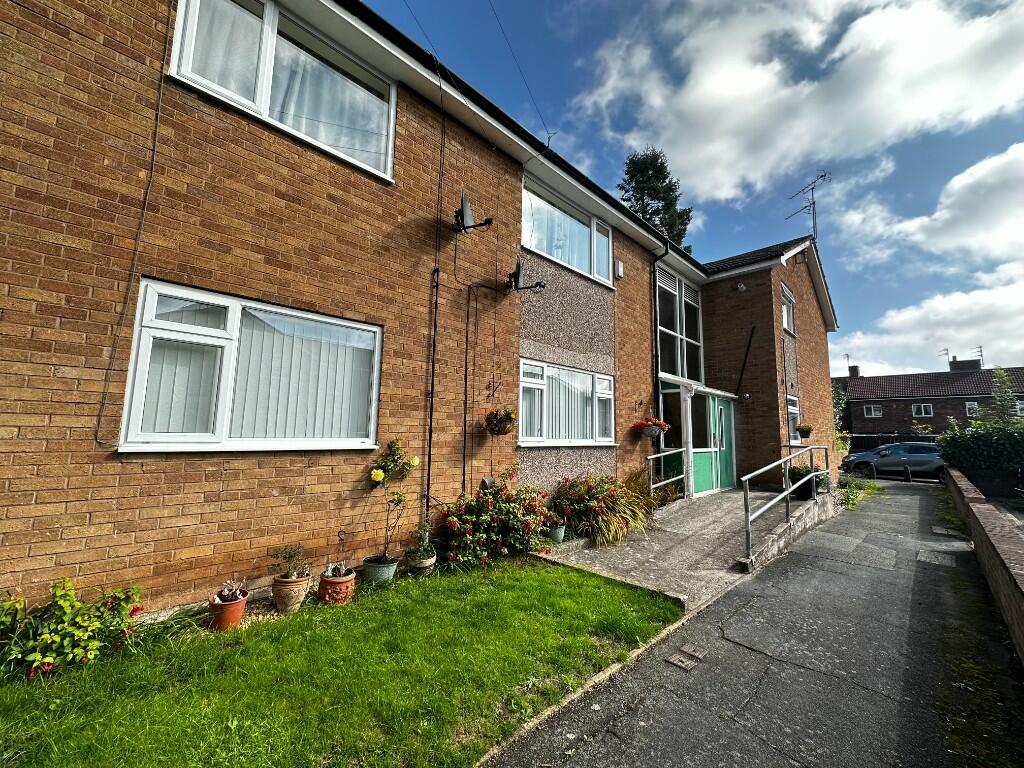 Main image of property: Sheepfield Close, Ellesmere Port, Cheshire, CH66