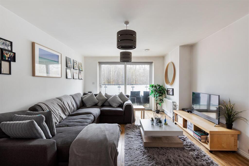Main image of property: Chigwell Road, South Woodford
