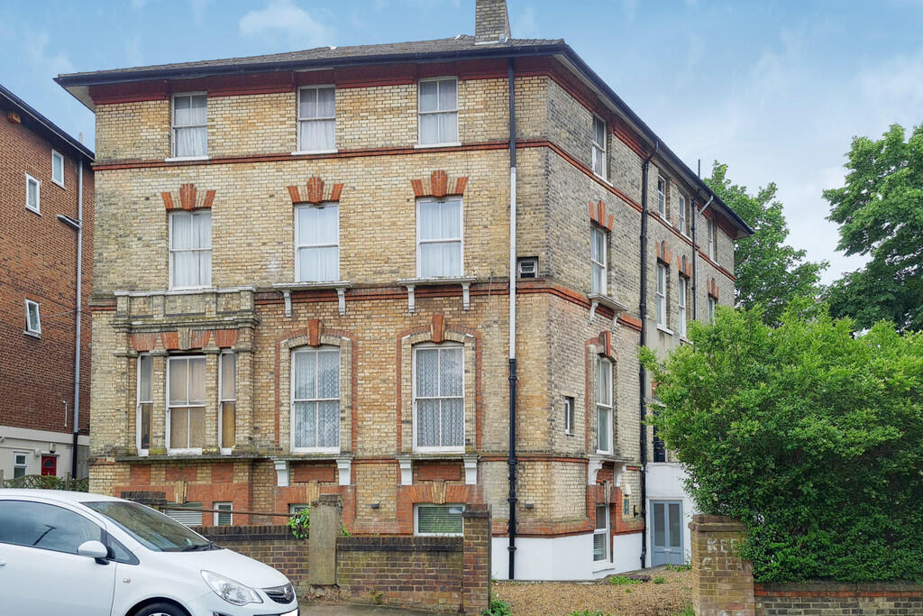 2 bedroom apartment for sale in Alexandra Drive, Gipsy Hill, SE19