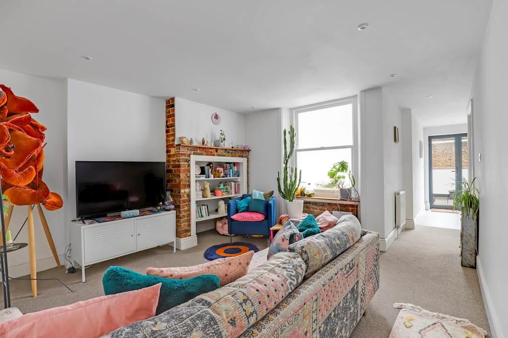 Main image of property: Old Bank Apartments , 8 Church Road 
