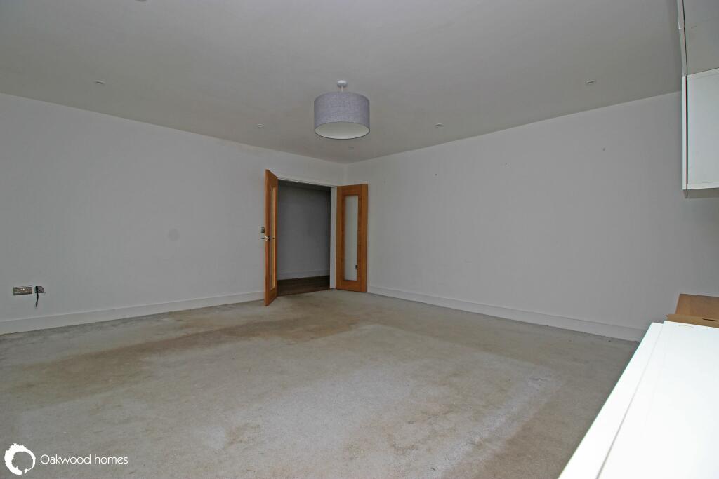 Additional property image - Gladstone Road, Broadstairs