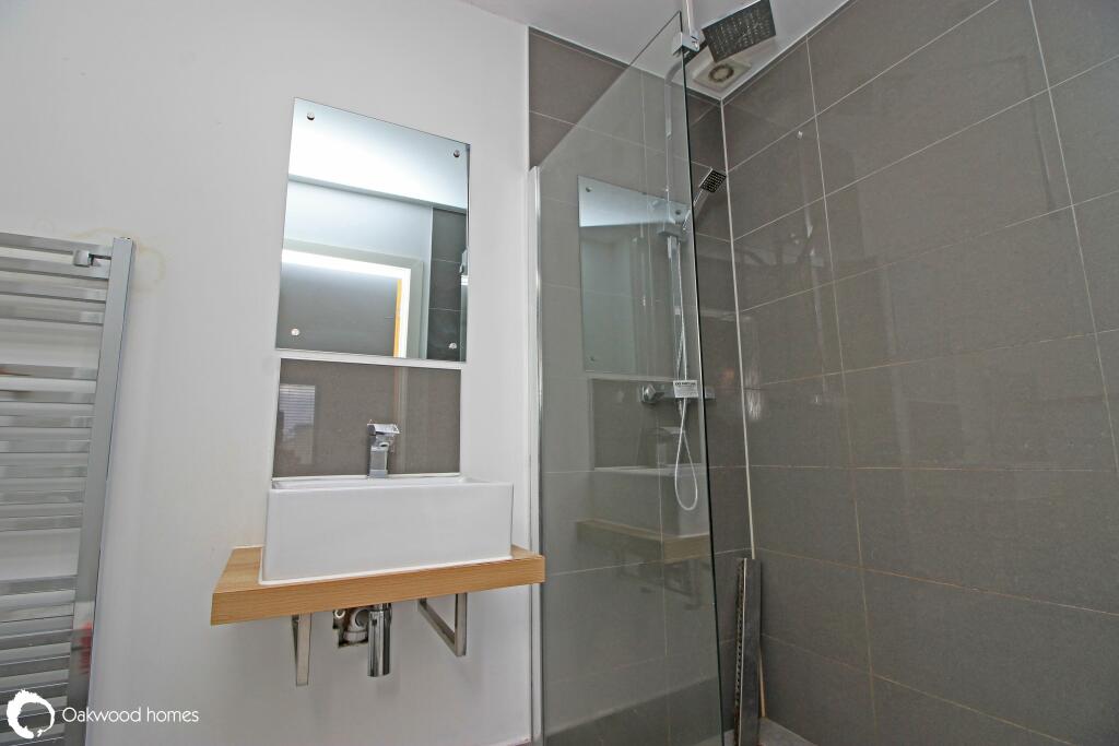 Additional property image - Gladstone Road, Broadstairs