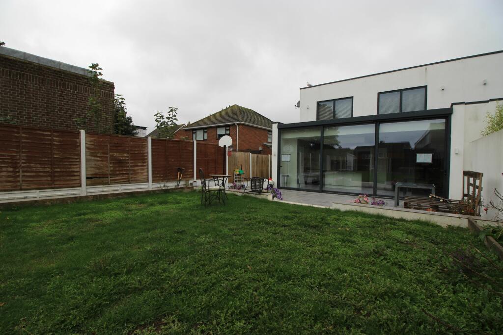 Additional property image - Gladstone Road, Broadstairs