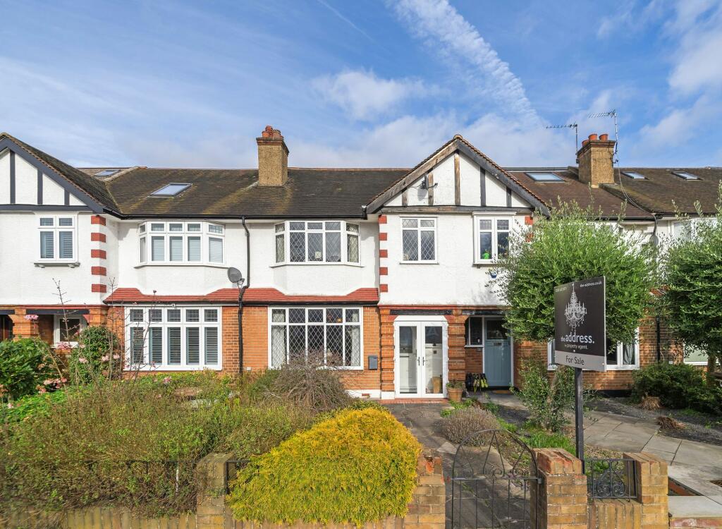 3 bedroom terraced house for sale in Westbury Road, Beckenham, BR3