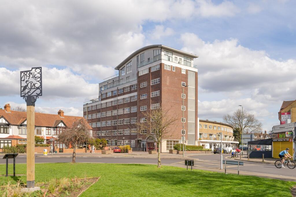Main image of property: Croydon Road, Beckenham, BR3