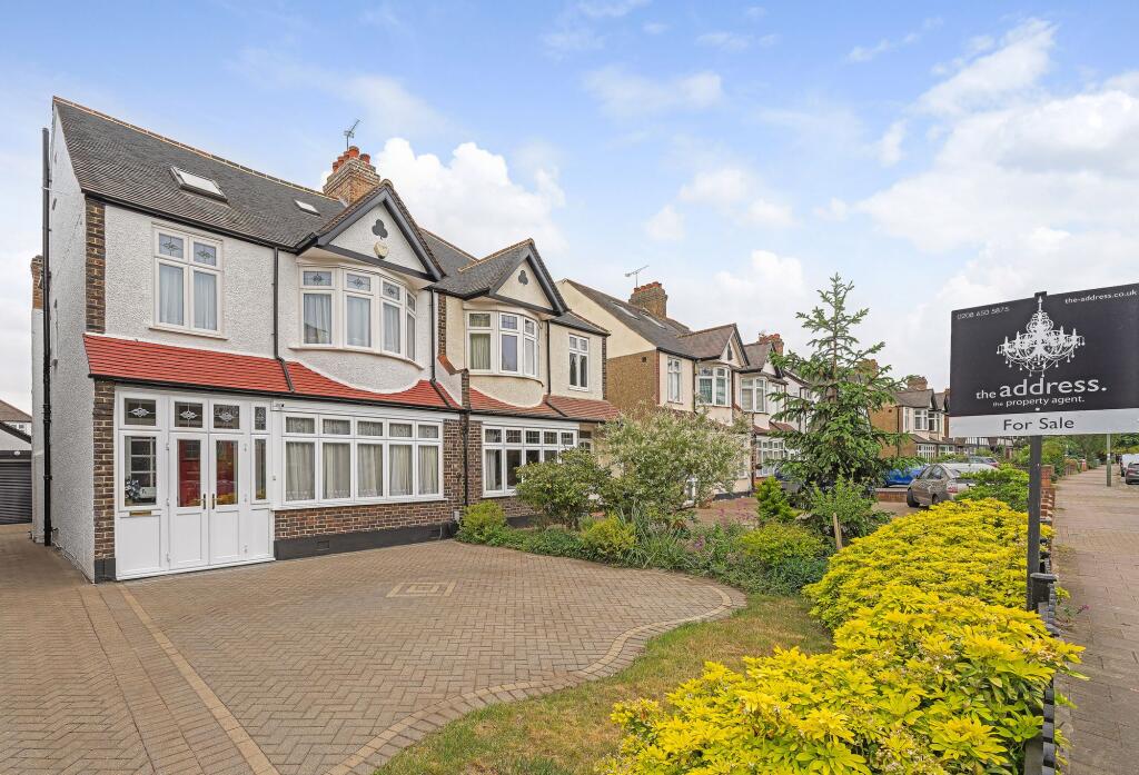 Main image of property: Croydon Road, Beckenham, BR3
