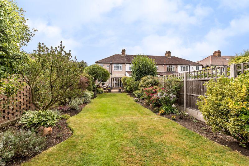 3 bedroom terraced house for sale in Merlin Grove, Beckenham, BR3