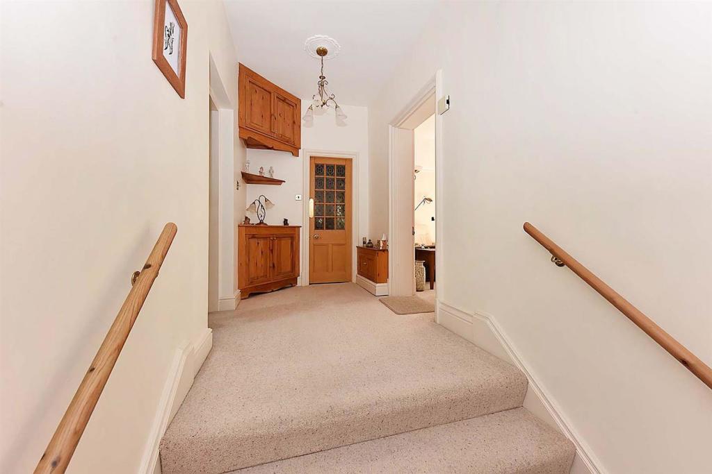 2 bedroom apartment for sale in Macclesfield Road, Alderley Edge, SK9