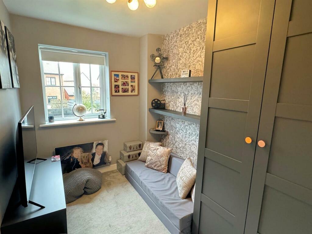 Additional property image - Holly Close, Holmes Chapel