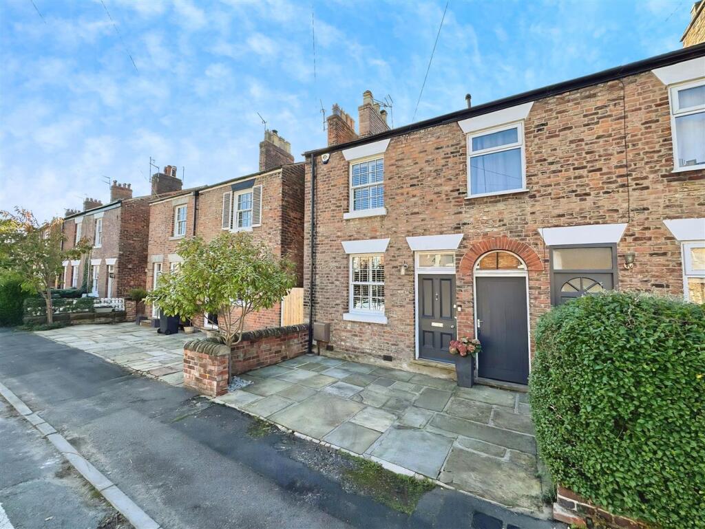 Main image of property: Moss Lane, Alderley Edge