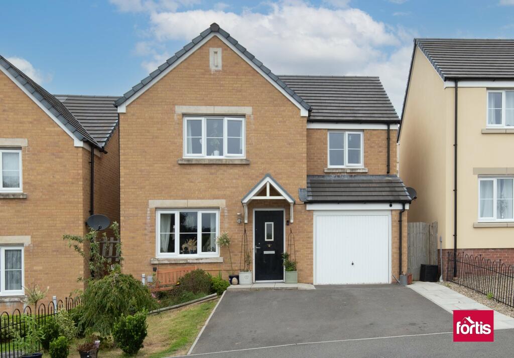 4 bedroom house for sale in Gatehouse view, Pembroke , Pembrokeshire , SA71