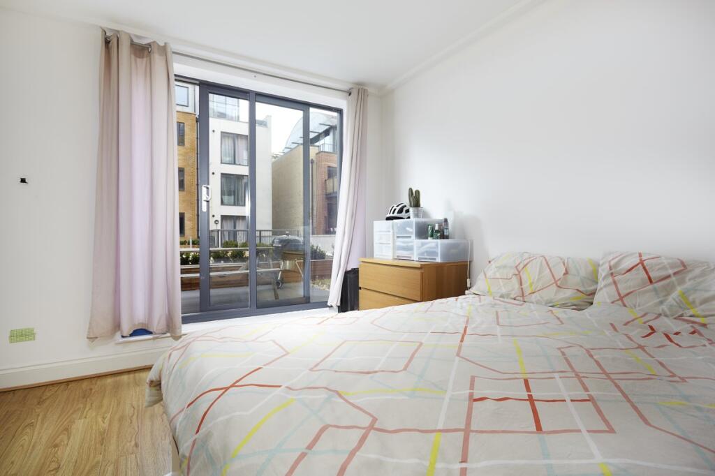 Main image of property: 6 Valentia Place, Sw9