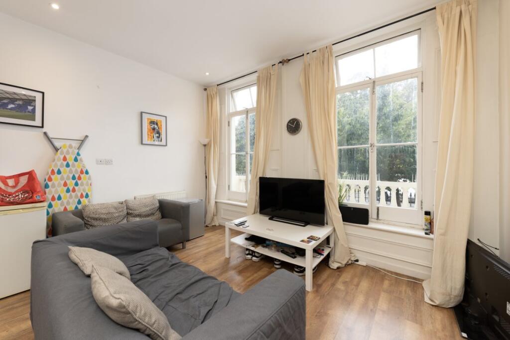 Main image of property: 4 St Johns Crescent, Sw9