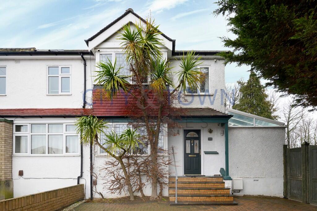 Main image of property: Moore Avenue, Grays, Essex, RM20