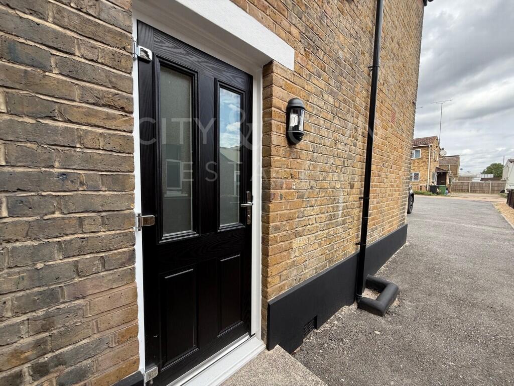 Main image of property: Essex Road, Dartford, Kent, DA1