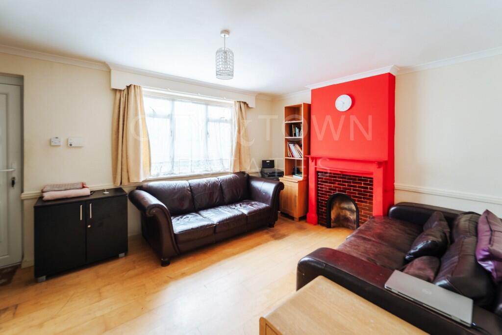 Main image of property: Hillside, Slough, Berkshire, SL1