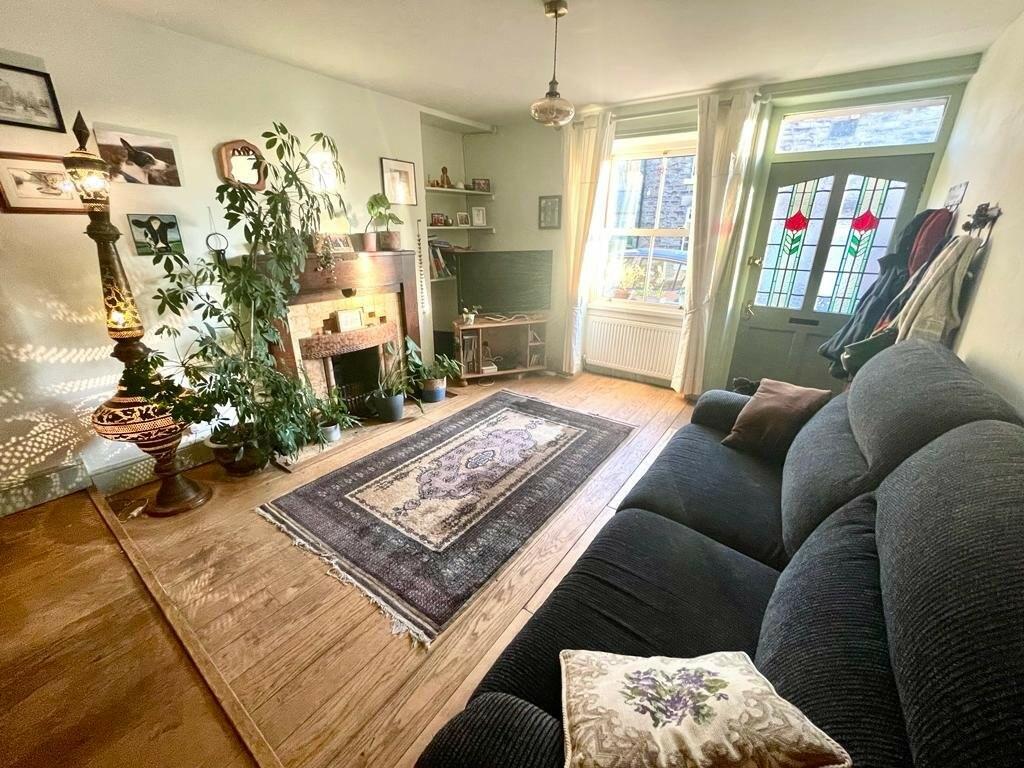 4 bedroom end of terrace house for sale in Kinder Road, Hayfield , High Peak , SK22