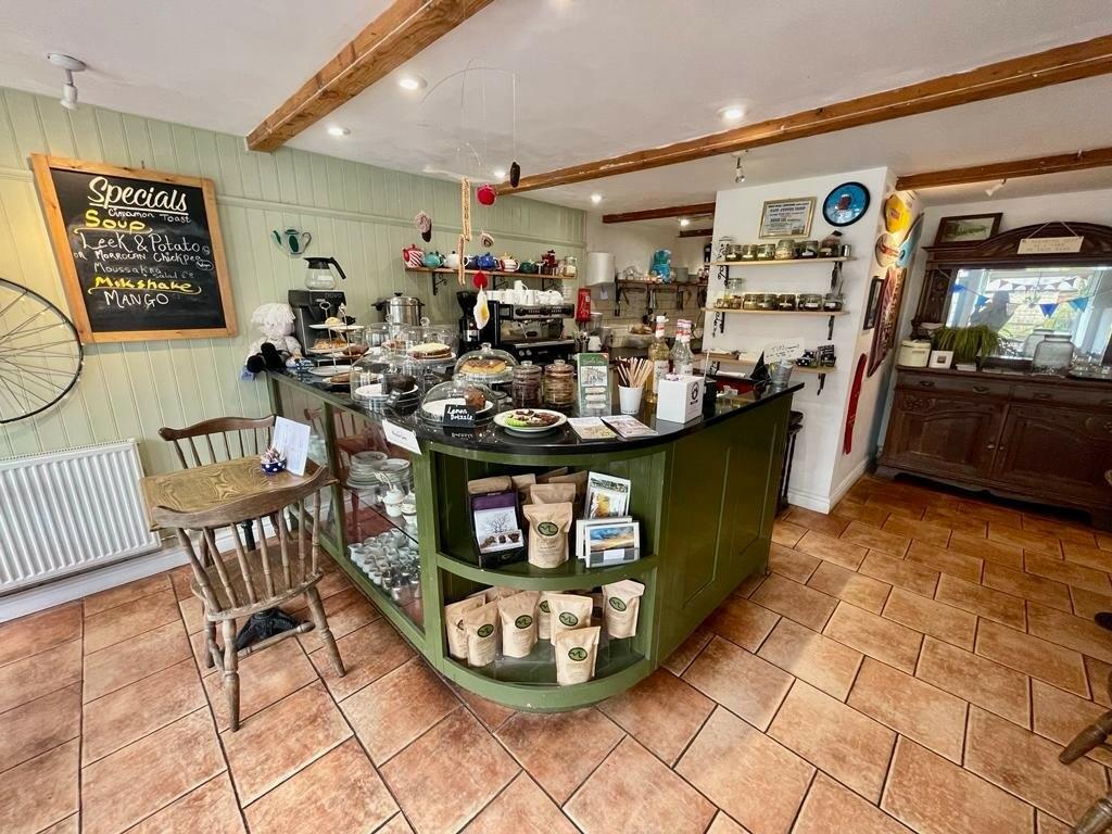 4 bedroom end of terrace house for sale in Kinder Road, Hayfield , High Peak , SK22