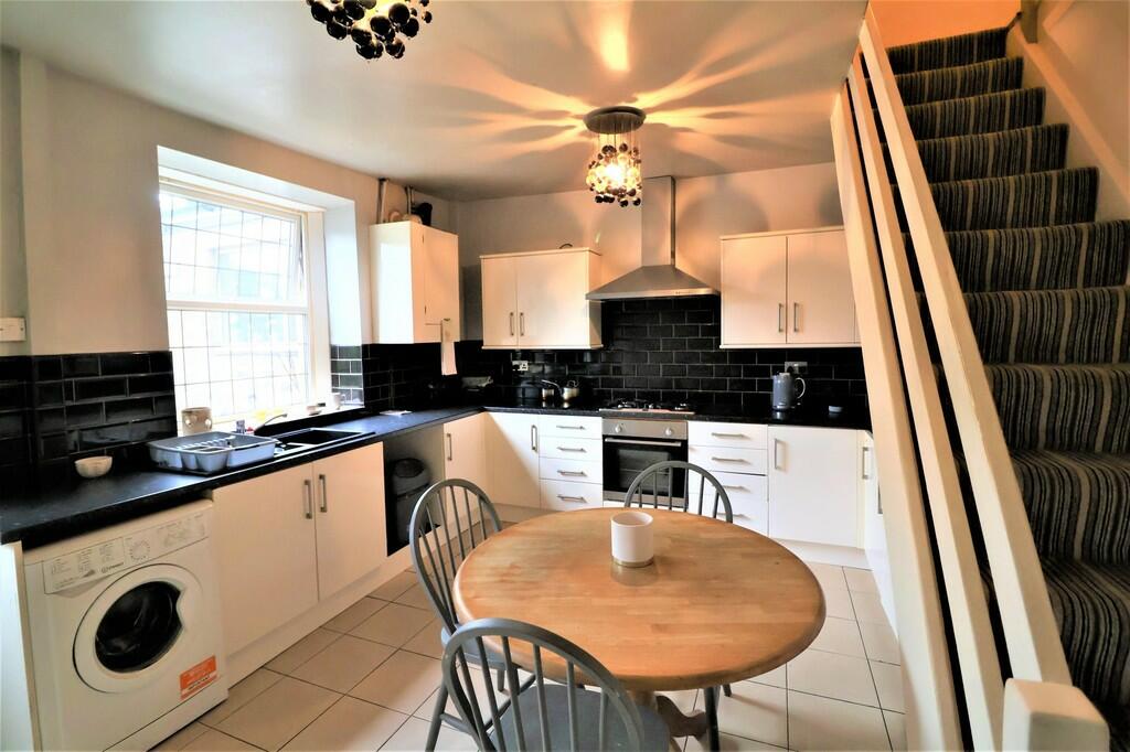 3 bedroom terraced house for sale in Charlestown Road , Glossop, SK13