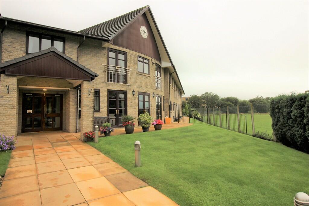 2 bedroom apartment for sale in Oakford Court Apartments, Hadfield