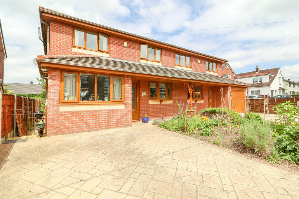 Main image of property: Vale House, Green Lane, Hadfield