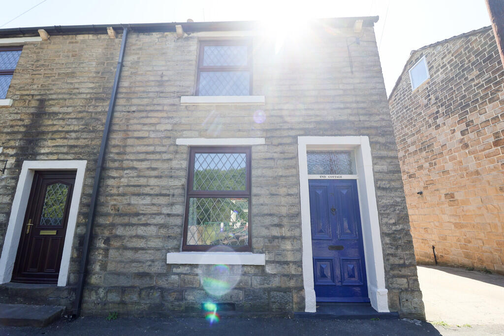 Main image of property: End Cottage , 71 Dinting Vale, Glossop