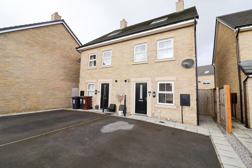 Main image of property: Valehouse Way, Tintwistle, Glossop