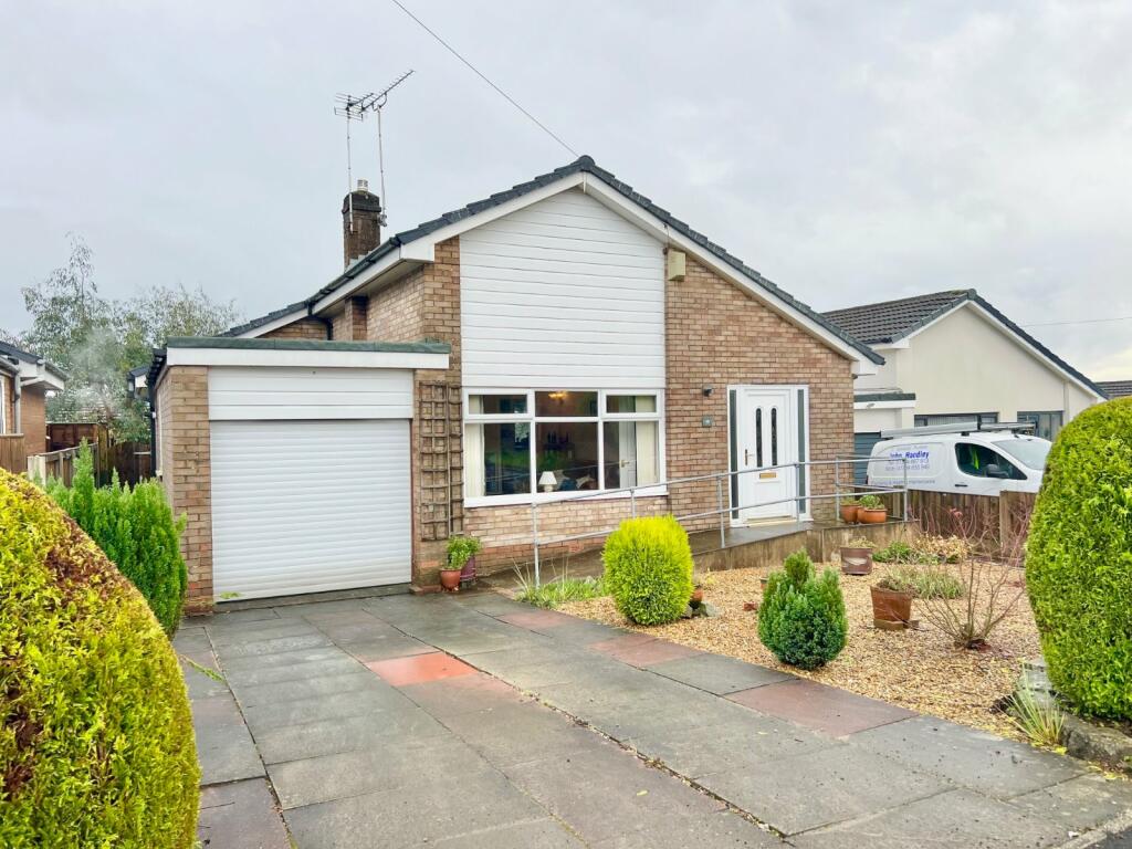 3 bedroom bungalow for sale in Keats Road, Greenmount, Bury, Greater