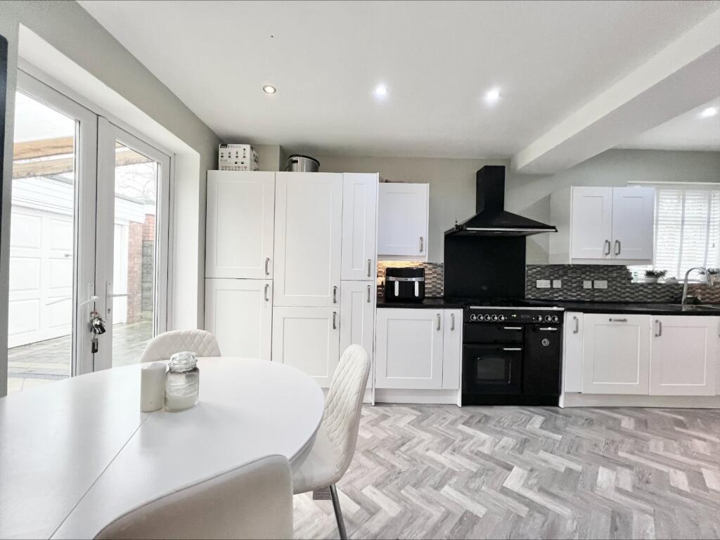 Additional property image - Brandlesholme Road, Bury, Greater Manchester, BL8