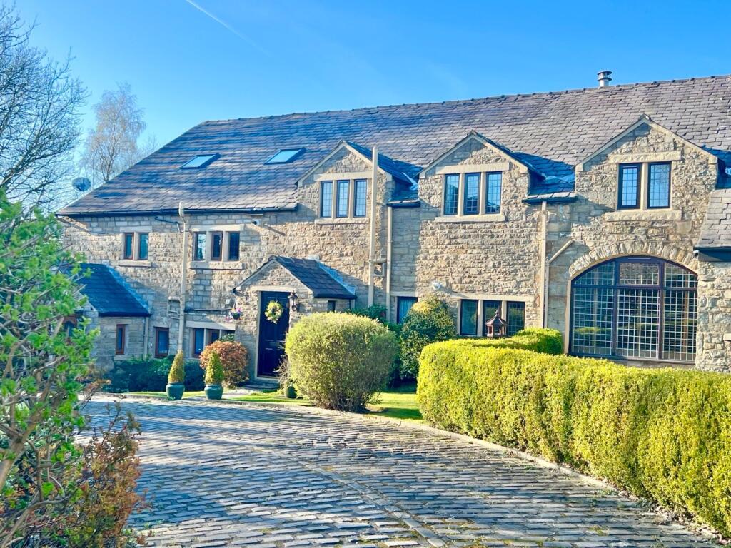 Main image of property: Cragg Fold, Crag Lane, Bury, Greater Manchester, BL9