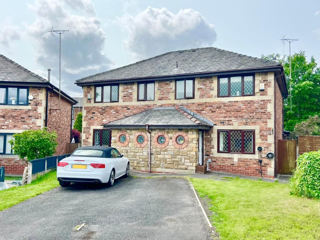 Main image of property: Woodhill Vale, Bury, Greater Manchester, BL8