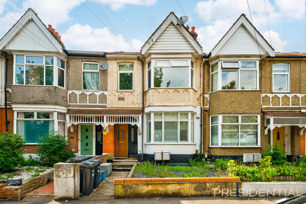 Main image of property: Crescent Road, South Woodford, E18