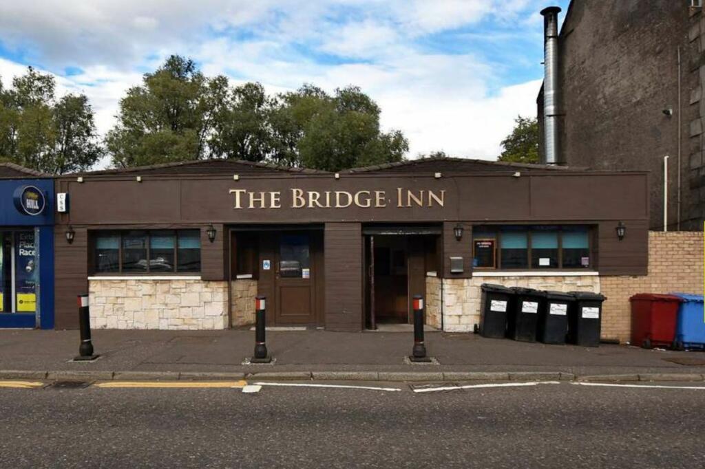 Commercial property for sale in The Bridge Inn, 10 High Street, Bonnybridge, FK4 1DA, FK4