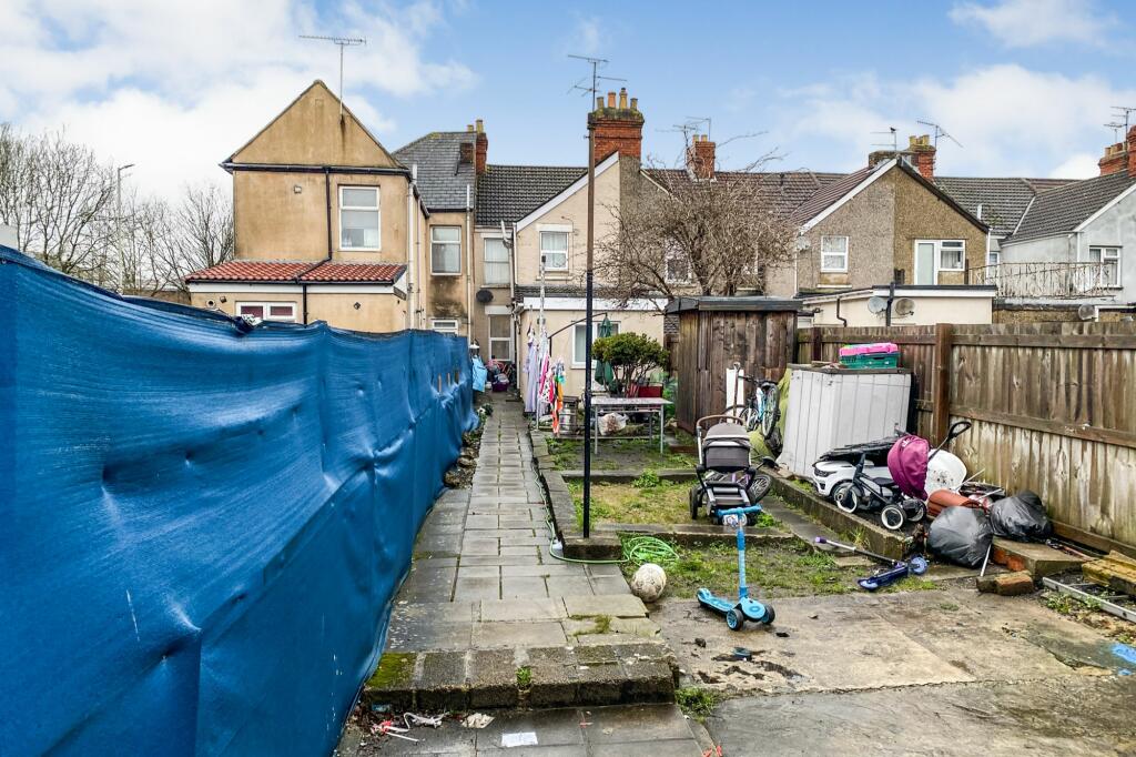 3 bedroom terraced house for sale in 187 Beatrice Street Swindon